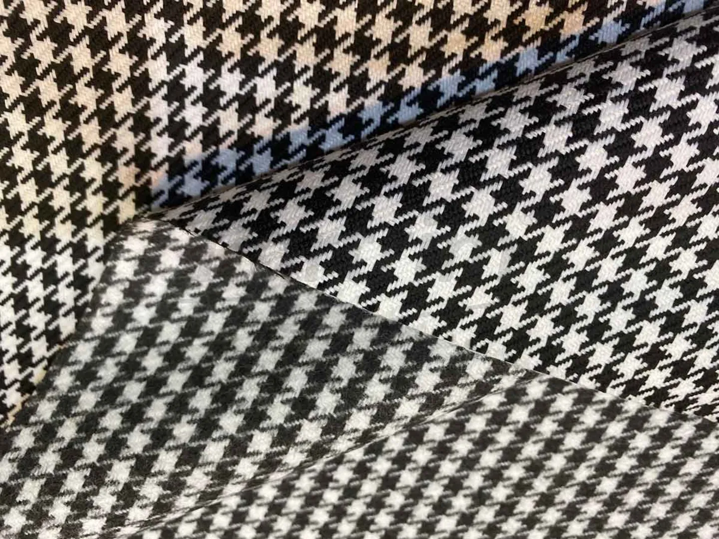 PORSCHE 911 PEPITA FABRIC BLACK WHITE 100 cm X 140 cm