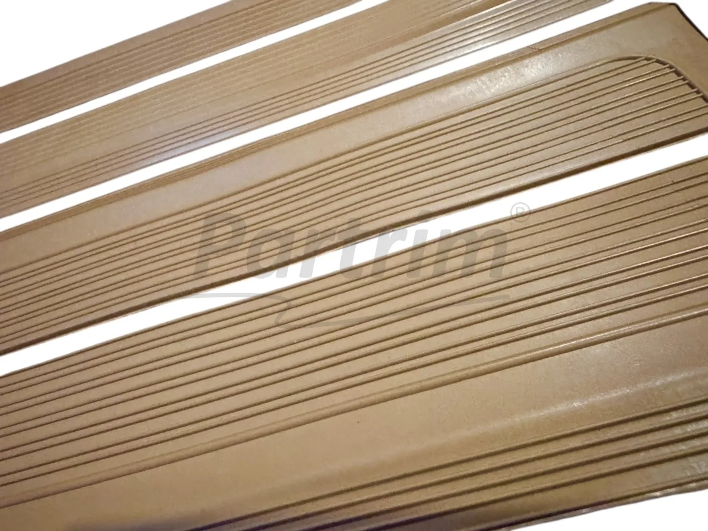 MERCEDES W115 DOOR SILL COVER RUBBER 4 Pcs TOBACCO