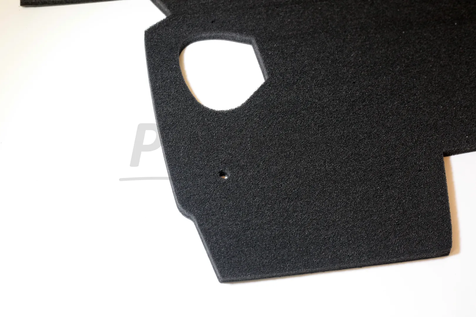 MERCEDES W115 & W114 CHEST FELT 
