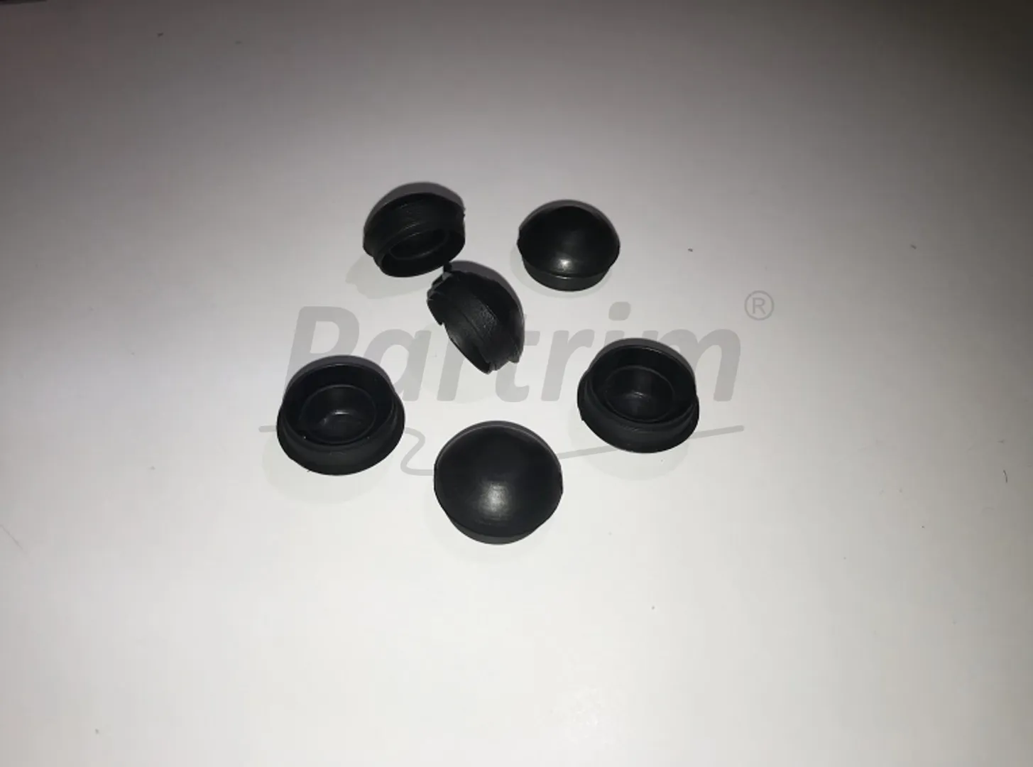 VW OLD BEETLE 1200 - 1300 - 1303 WINDSHIELD WIPER SHAFT CAP 1 PCS