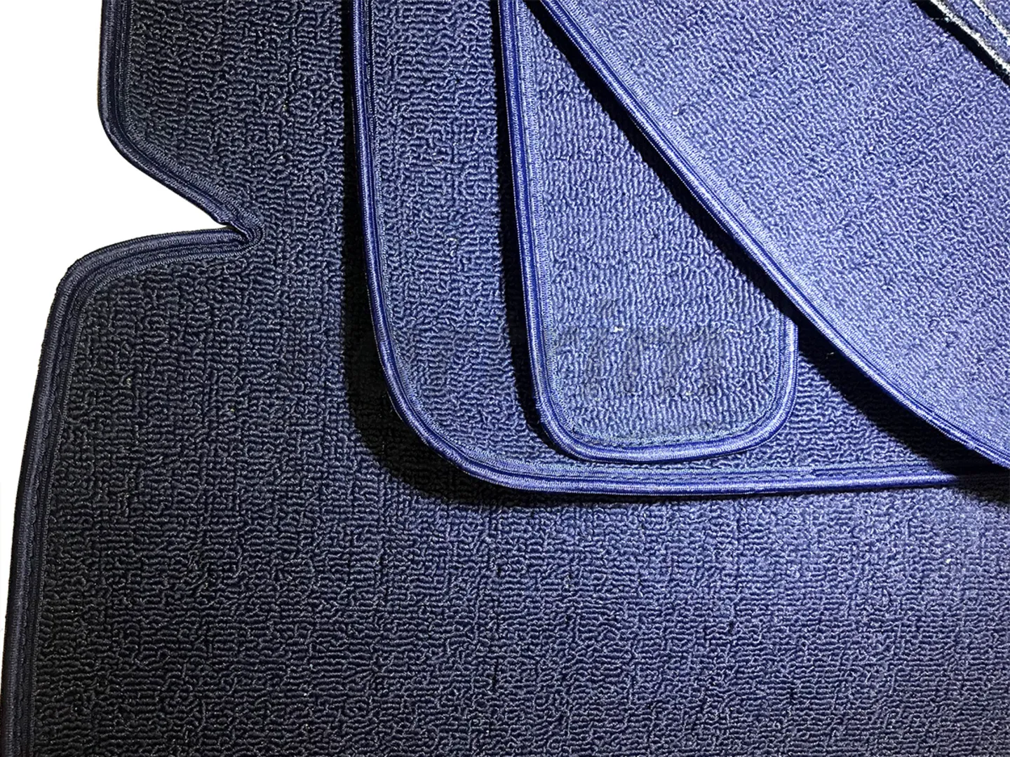 MERCEDES W115 FLOOR CARPET D.BLUE
