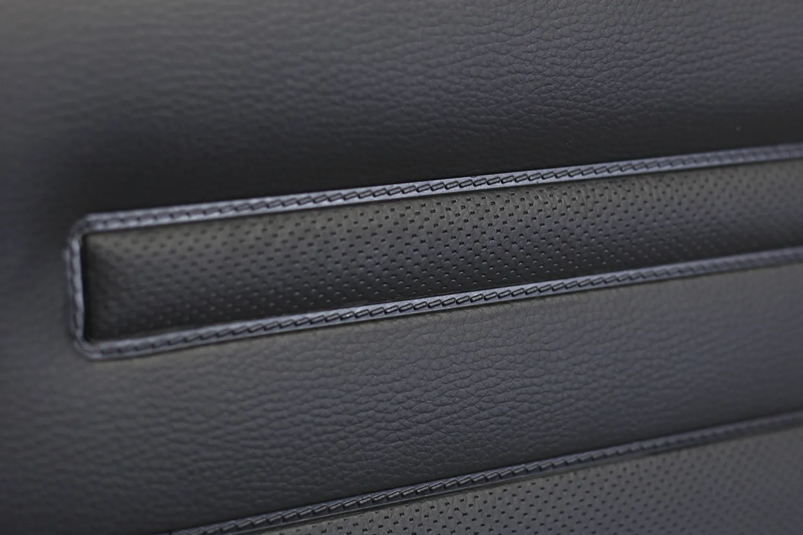 MERCEDES R107 DOOR PANEL SET BLACK 2 PCS 