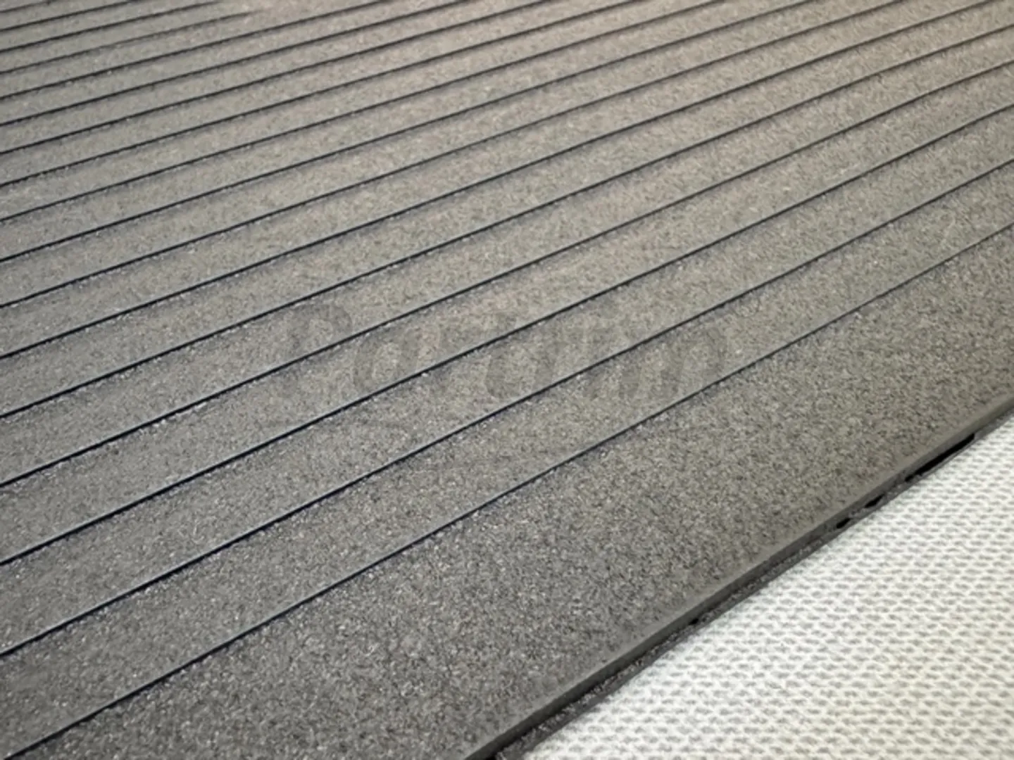 VW T1 BUS FRONT RUBBER MAT1959-1967 LHD